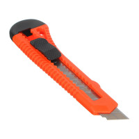 Универсальный пластиковый нож HEADMAN с сегментированным лезвием 18мм квадратный фиксатор 685-009