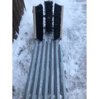 Решетка для чистки обуви Петромаш с 3-мя щётками, 50x25 см 61677