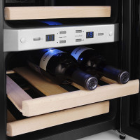 Винный шкаф KITFORT КТ-2404