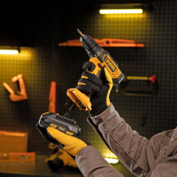 Аккумуляторная дрель-шуруповерт Denzel CDL-18-02BM 26116