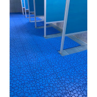Антискользящий коврик для ванны, бассейна, сауны, бани ПластФактор Aqua Stone набор из 12 модулей, голубой 4630027111654