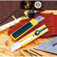 Нож с выдвижным лезвием OLFA в комплекте с лезвиями 5 шт, 25мм OL-H-1BB/5BB