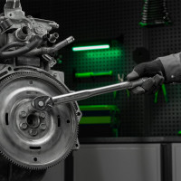 Динамометрический ключ 28-210 Нм, 1/2", CrV, хромированный, быстрый сброс STELS 14159