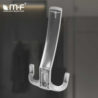 Крючок MF R18, 3-х рожковый, хром матовый 10939v