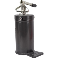 Нагнетатель масла с ручным приводом KraftWell 5 л KRW1795