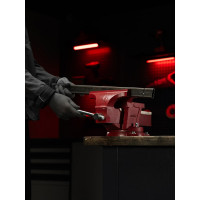 Слесарные тиски MATRIX 200 мм, поворотные, с наковальней 18603