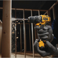 Компактная дрель-шуруповерт DEWALT 12 В XR DCD701D2-QW
