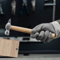 Слесарный молоток Без бренда 200 г,круглый боек,деревянная ручка// 10238