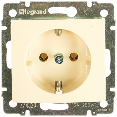 Розетка Legrand DIY Valena 695612