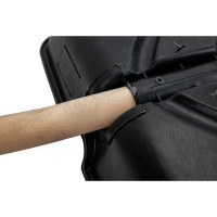 Лопата РемоКолор снегоуборочная, пластмассовая, с накладкой, деревянный черенок, 380x365мм 69-0-429