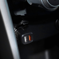 Автомобильный адаптер AIRLINE 2хUSB, QC 3.0 + 2.1 А, 12/24 В AEAK015