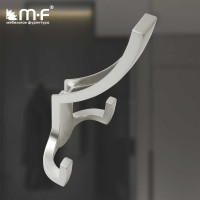 Крючок MF R18, 3-х рожковый, никель матовый 10940v