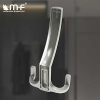 Крючок MF R18, 3-х рожковый, никель матовый 10940v