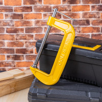 Струбцина DELI DL-G206 высота зажима 150мм, глубина зажима 95мм 104573