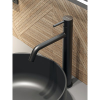 Смеситель для раковины Agger Zest черный A0712144