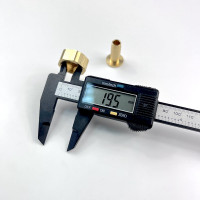 Наконечник латунный с подвижной гайкой внутренняя резьба 1/2 х елочка 10 мм + хомут Профитт 4823419