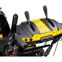 Снегоуборщик бензиновый самоходный CHAMPION ST762E