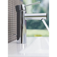 Смеситель Grohe Essence New однорычажный, для раковины, S-Size 32898001