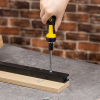 Двухсторонняя отвертка DELI DL626011 с трещоткой, PH2+SL6 180 мм 98383