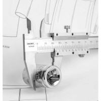 Штангенциркуль DELI 150мм DL92150 (Диапазон 0-150 мм, шаг 0,02мм, погрешность 0.08мм, углеродистая сталь, метрическая шкала, измеряет внутренний и внешний диаметры, глубину, шаг) 98297