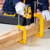 Струбцина DELI DL-G205 высота зажима 125мм, глубина зажима 70мм 104572