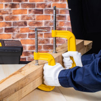 Струбцина DELI DL-G205 высота зажима 125мм, глубина зажима 70мм 104572