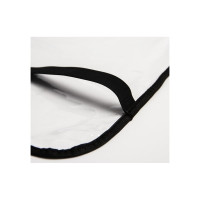 Защитная накидка на спинку сидения автомобиля СИМАЛЕНД 60x40 см, ПВХ, 2 кармана 4940725