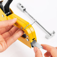 Строительный мебельный степлер DELI металлический с регулировкой + антистеплер DL238105 с набором скоб в кейсе (Тип «П» 4-14мм, «U» 10-12мм и «T» 10-14мм по 2000шт каждых) 98418