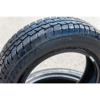 Чернитель шин с черным мерцанием SHIMA DETAILER BLACK SHIMMER 500 мл 4603740921251