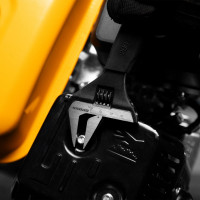 Разводной ключ GROSS 200 мм CrV, тонкие губки, защитные насадки 15568