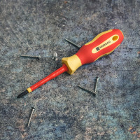 Крестовая диэлектрическая отвертка NORGAU PH1x80 мм, тип N171-PH1x80 067073210