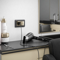 Двойная влагозащищенная розетка WERKEL W1172210 с заземлением с защитными крышками и шторками шампань рифленый a057287