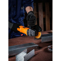 Угловая шлифовальная машина ЕРМАК УШМ-125/900 900Вт, 125 мм, 11500 об/ мин. рег. з. кожуха б/ кл 646-186