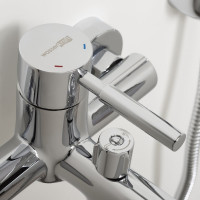 Смеситель для ванны WasserKRAFT Main с коротким изливом 4101