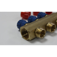 Коллектор ДТРД с регулирующими вентилями ВР 3/4 на 3 выхода НР 1/2, межосевое 35 мм 410182В