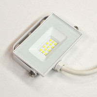 Светодиодный прожектор truEnergy IP65 10W 6500K 800Lm 111x98x22 мм белый алюминий 13110