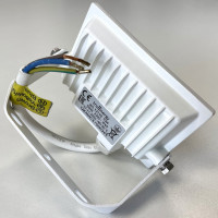 Светодиодный прожектор truEnergy IP65 10W 6500K 800Lm 111x98x22 мм белый алюминий 13110