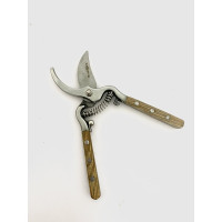 Садовый секатор MAGNETTA MG0201