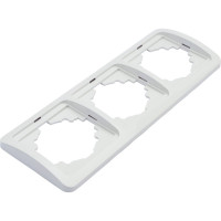 Тройная горизонтальная белая рамка TDM ELECTRIC Валдай SQ1804-0019