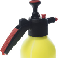 Помповый распылитель-опрыскиватель с клапаном для мойки стёкол АВТОСТОП YELLOW 2 л AB-221Y