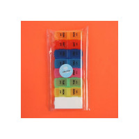 Таблетница-органайзер Onlitop 7 контейнеров по 2 секции 20х7,5х2,5 см Неделька утро/вечер с таблеторезом англ буквы цв накл ОТ 1528843