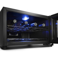 Винный шкаф KITFORT КТ-2403