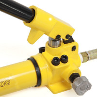 Гидравлический ручной насос Car-tool 0,6 л. CT-E1131