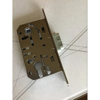 Магнитная защелка под цилиндр MORELLI цвет-матовый хром M1885 SC 9011266