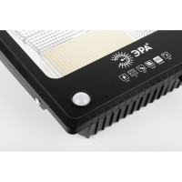 Светодиодный уличный прожектор ЭРА на солнечной батарее, 150W, 5000K, с датчиком движения, ПДУ, IP65 Б0049548