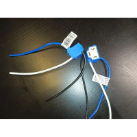 Г-образный патрон Nord-Yada под лампу H4 с проводами, керамика 904347