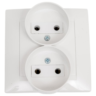 Двойная розетка Simon белая 1590457-030