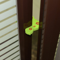 Фиксатор для дверей МУЛЬТИДОМ Бабочка VL90-180