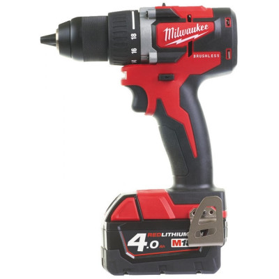 Аккумуляторная дрель-шуруповерт Milwaukee M18 CBLDD-402C 4933464539