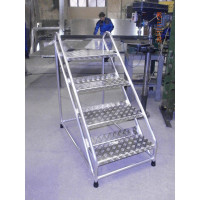 Монтажная подставка MEGAL (тип 2) 4 ступени 050204